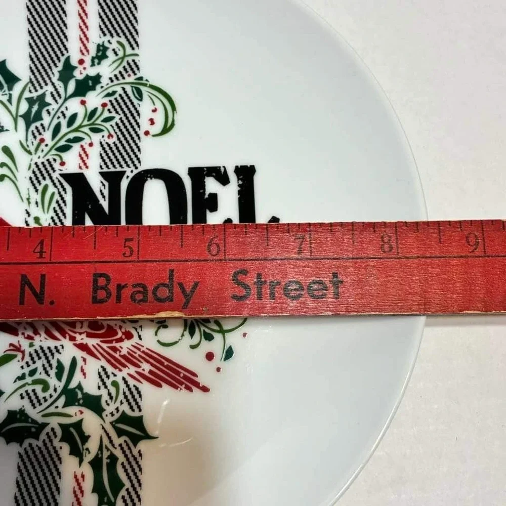 Better Homes & Gardens Noel Cardinal Appetizer Plate Plaid Christmas 8.5